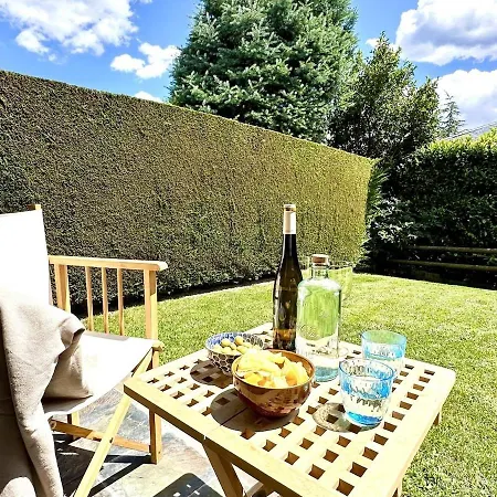 בית נופש Estavar, Cerdanya, Casa Con Piscina Comunitaria *